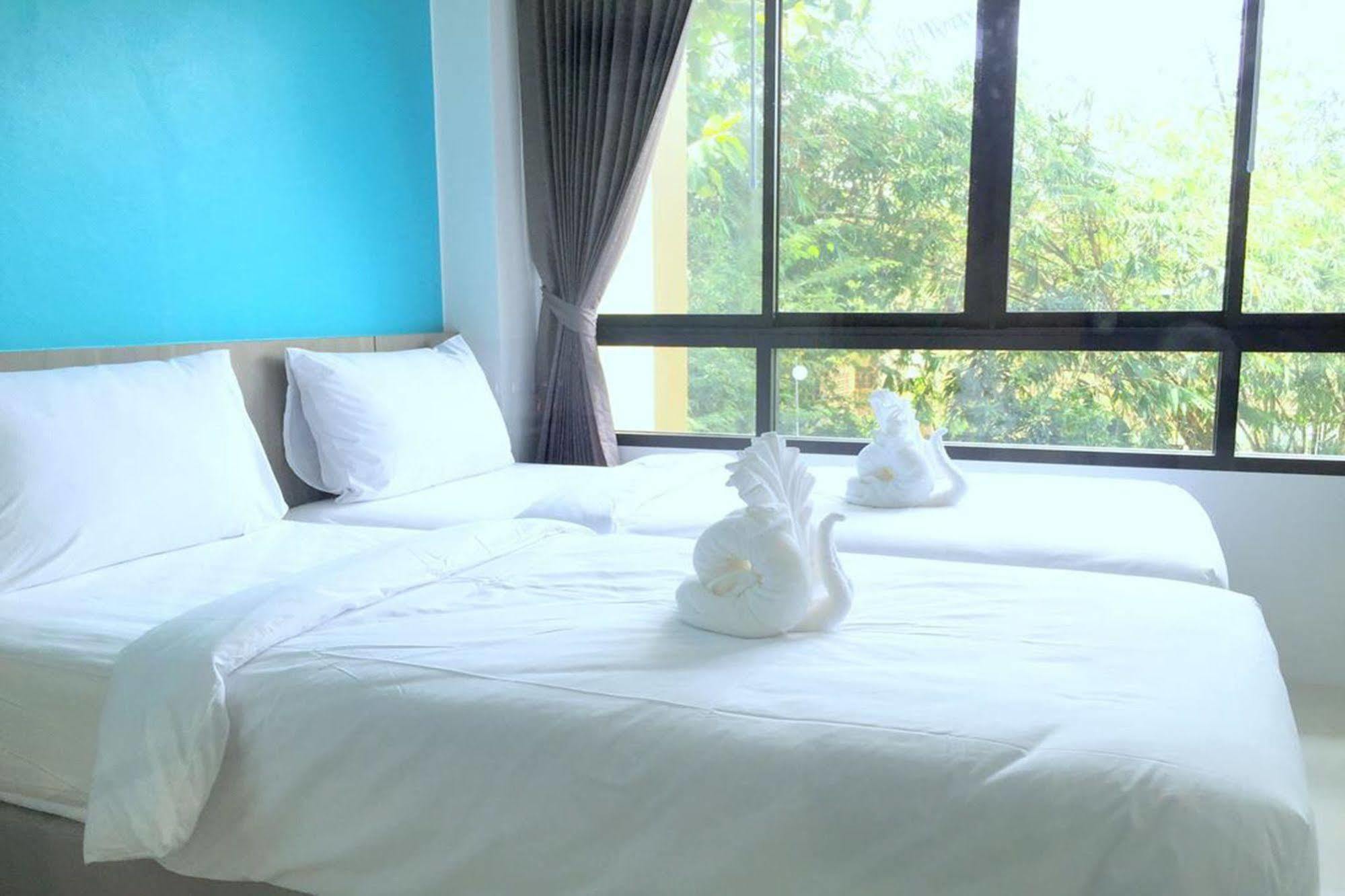 Dusit Naka Place Phuket Exterior photo