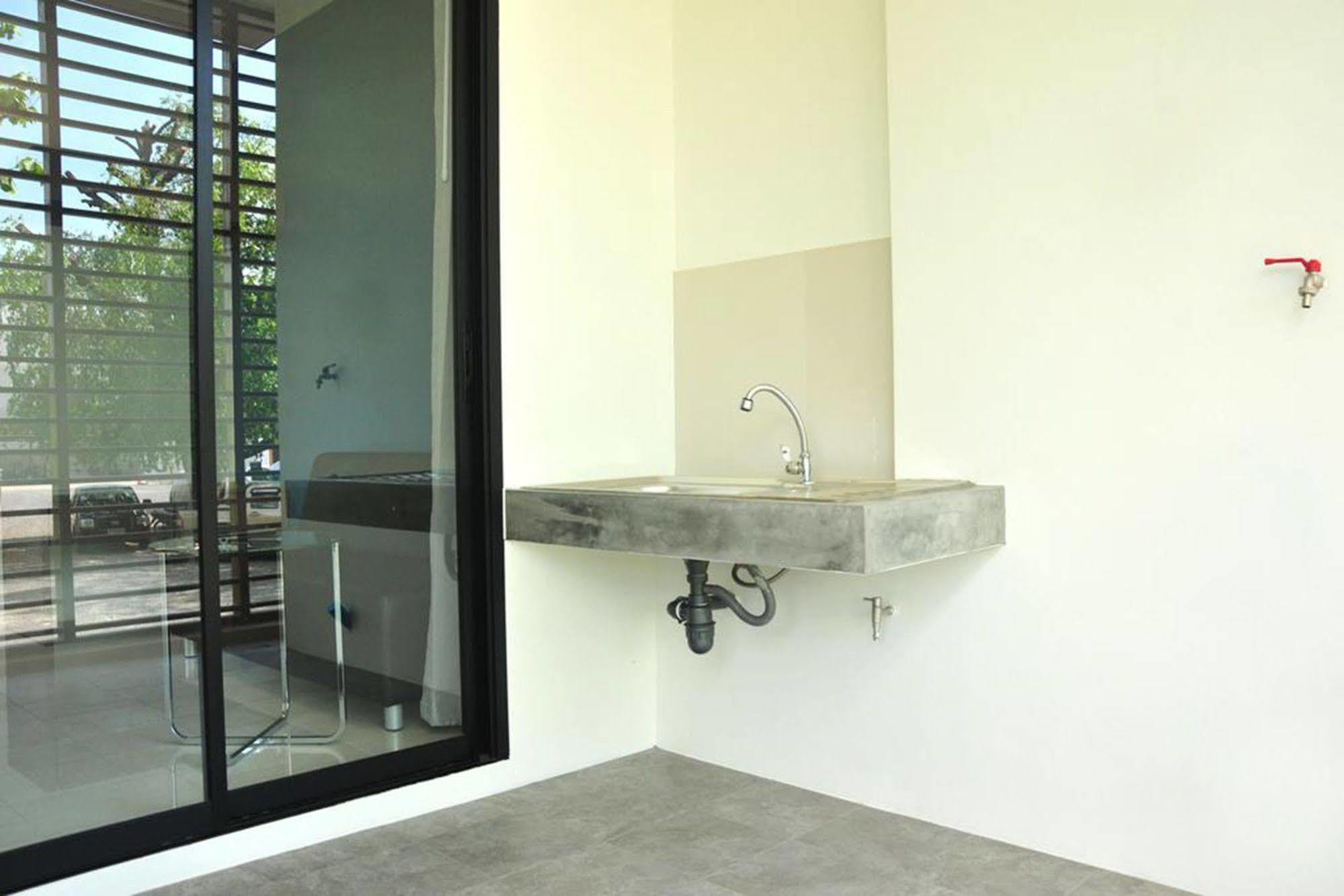 Dusit Naka Place Phuket Exterior photo